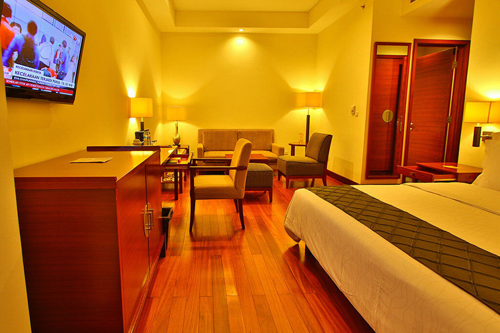 Manado Quality Hotel Buitenkant foto
