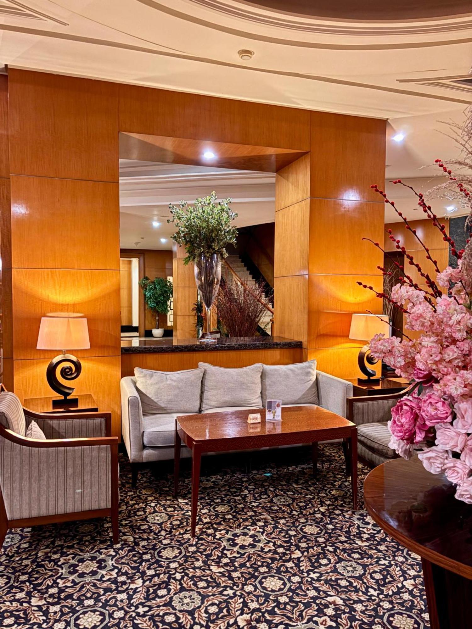 Manado Quality Hotel Buitenkant foto