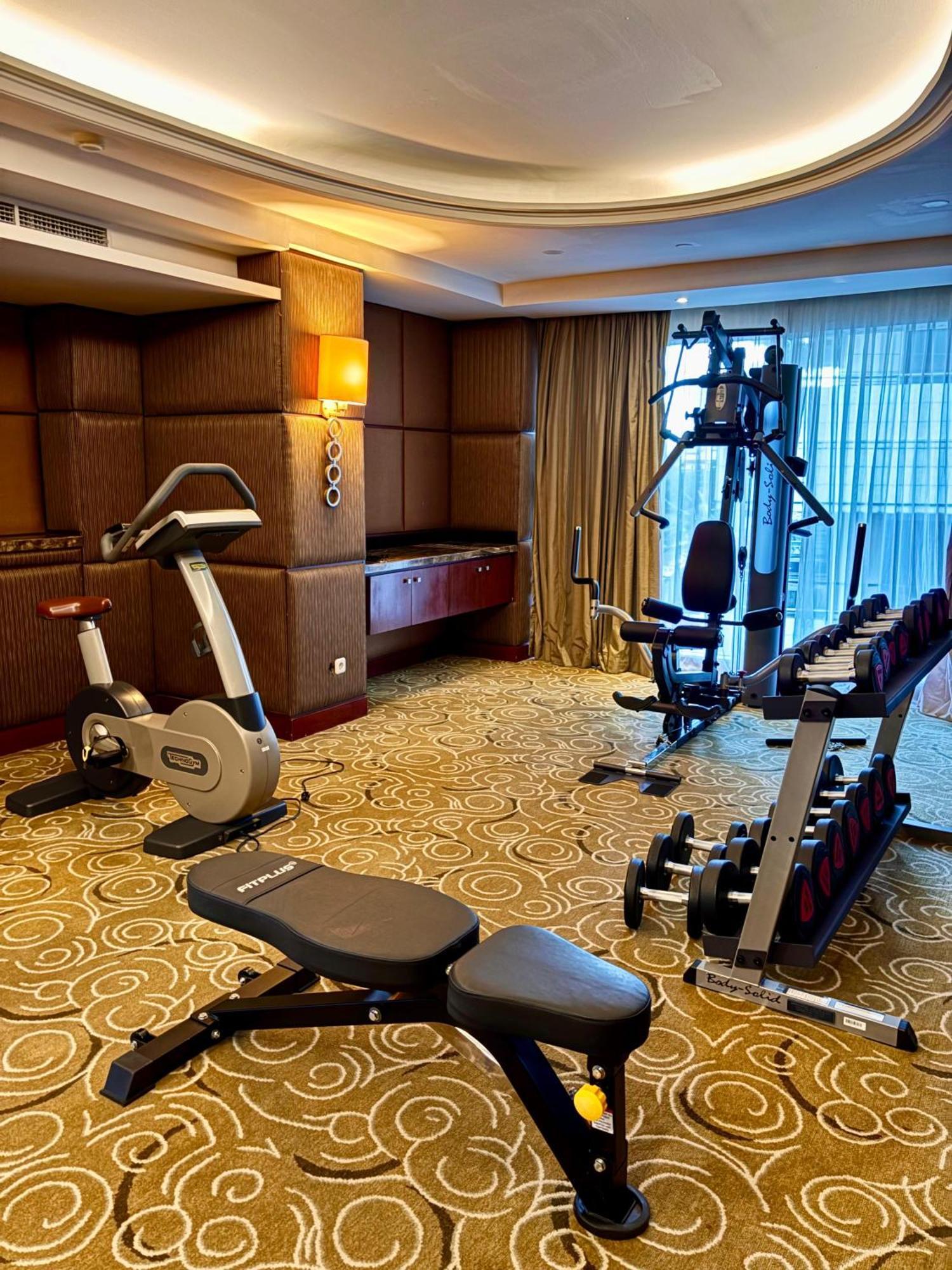 Manado Quality Hotel Buitenkant foto